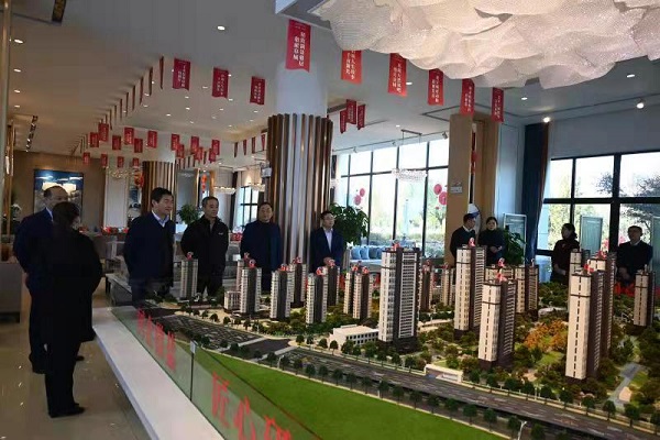 省鹽業(yè)集團(tuán)外部董事調(diào)研徽鹽地產(chǎn)六安項目、霍邱項目