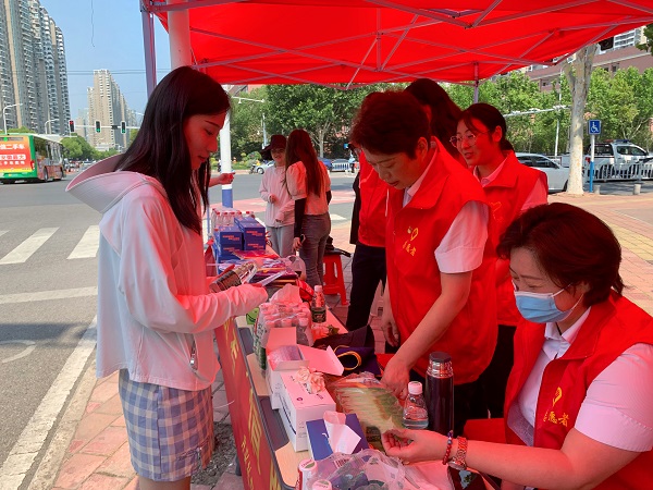 助力學(xué)子圓夢，踐行國企擔(dān)當(dāng)  安徽鹽業(yè)地產(chǎn)集團(tuán)組織愛心助考公益活動(dòng)